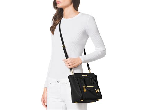 michael kors colette medium messenger bag|Michael Kors Colette Zip Medium Messenger .